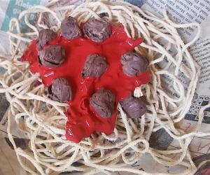 Lecker: Spaghetti mit Tomatensauce und Fleischbällchen